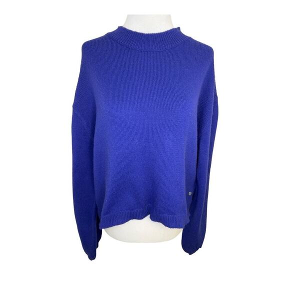 Roxy Women's Blue Crewneck Pullover‎ Sweater Size Medium Chloe Kim Collection - Picture 2 of 9